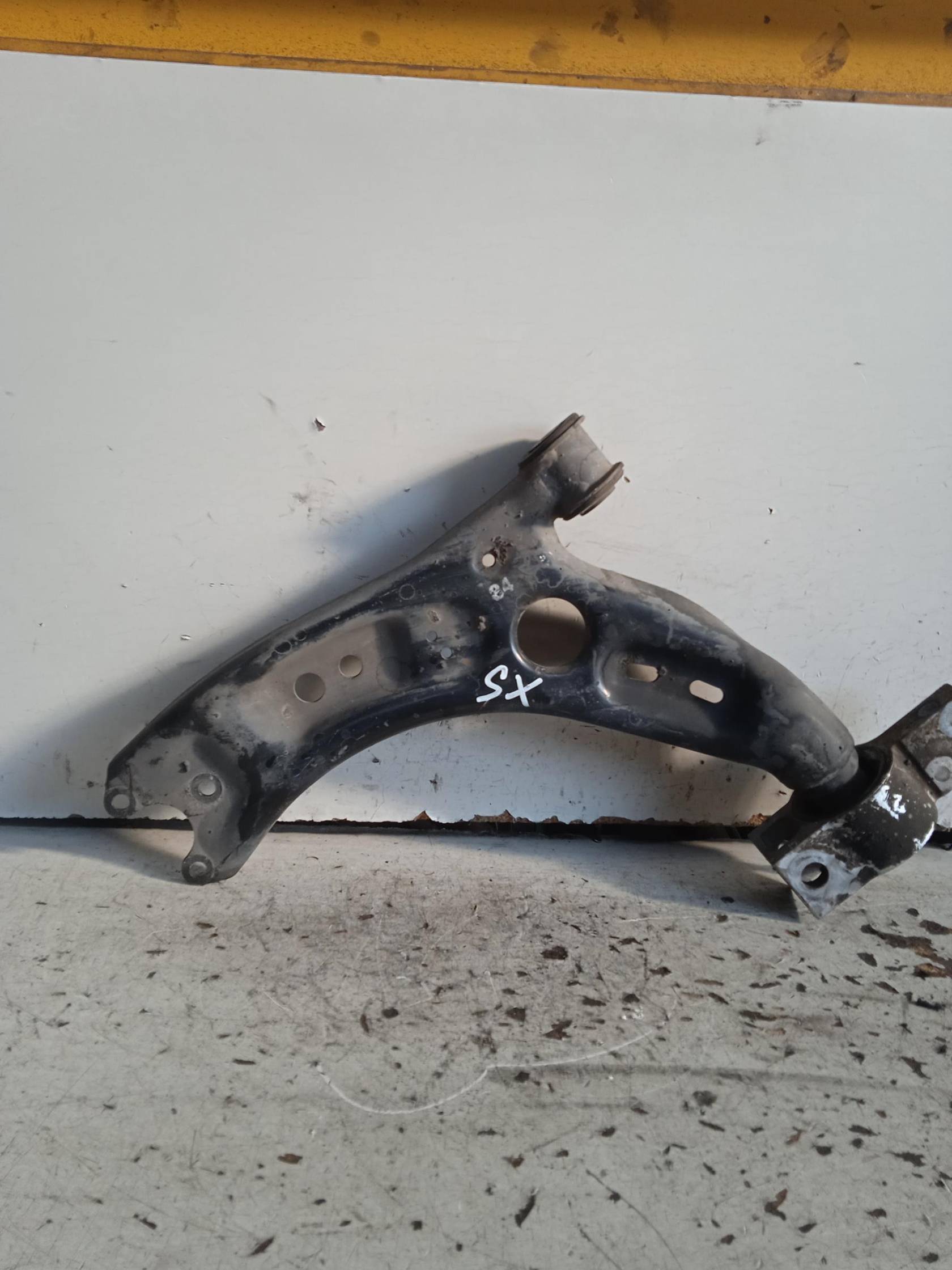 Braccio oscillante sosp. ant. sx.